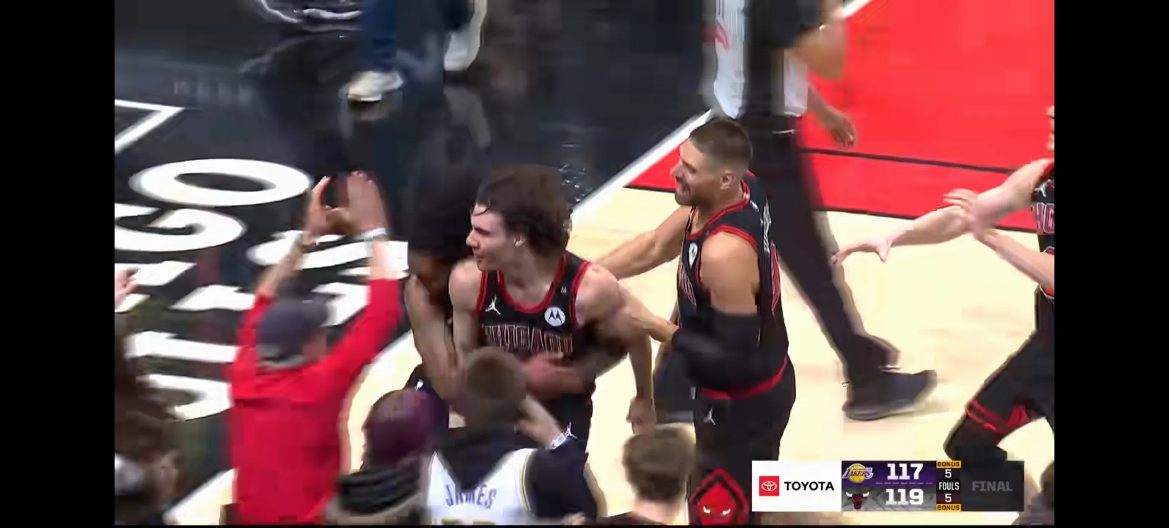 海星直播- 莱万多夫斯基肌肉 