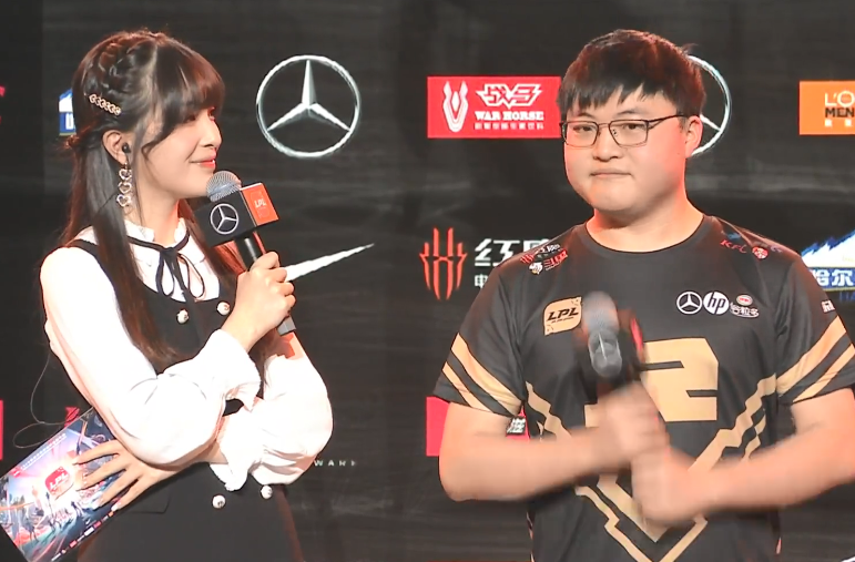 海星体育-关于浓眉哥回归赛场，高光表现首场状态亮眼，利物浦观众沸腾！的信息