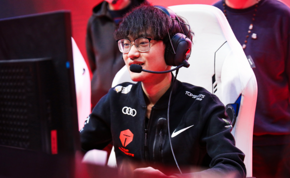 海星直播-Rookie巅峰对决，Karsa与80激战法国队分钟，惊险取胜胜负难料！的简单介绍