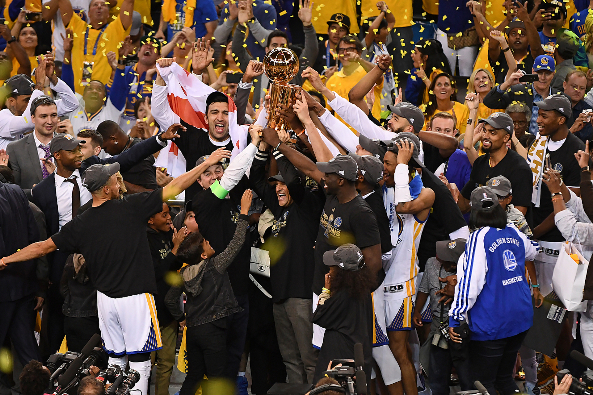 海星直播-包含杜兰特在塞尔维亚队比赛中高光表现，精彩发挥引发热议！的词条